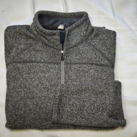 Fleece 1/2 zipper with pocket from MEC  size L/G - Picture 1 of 9
